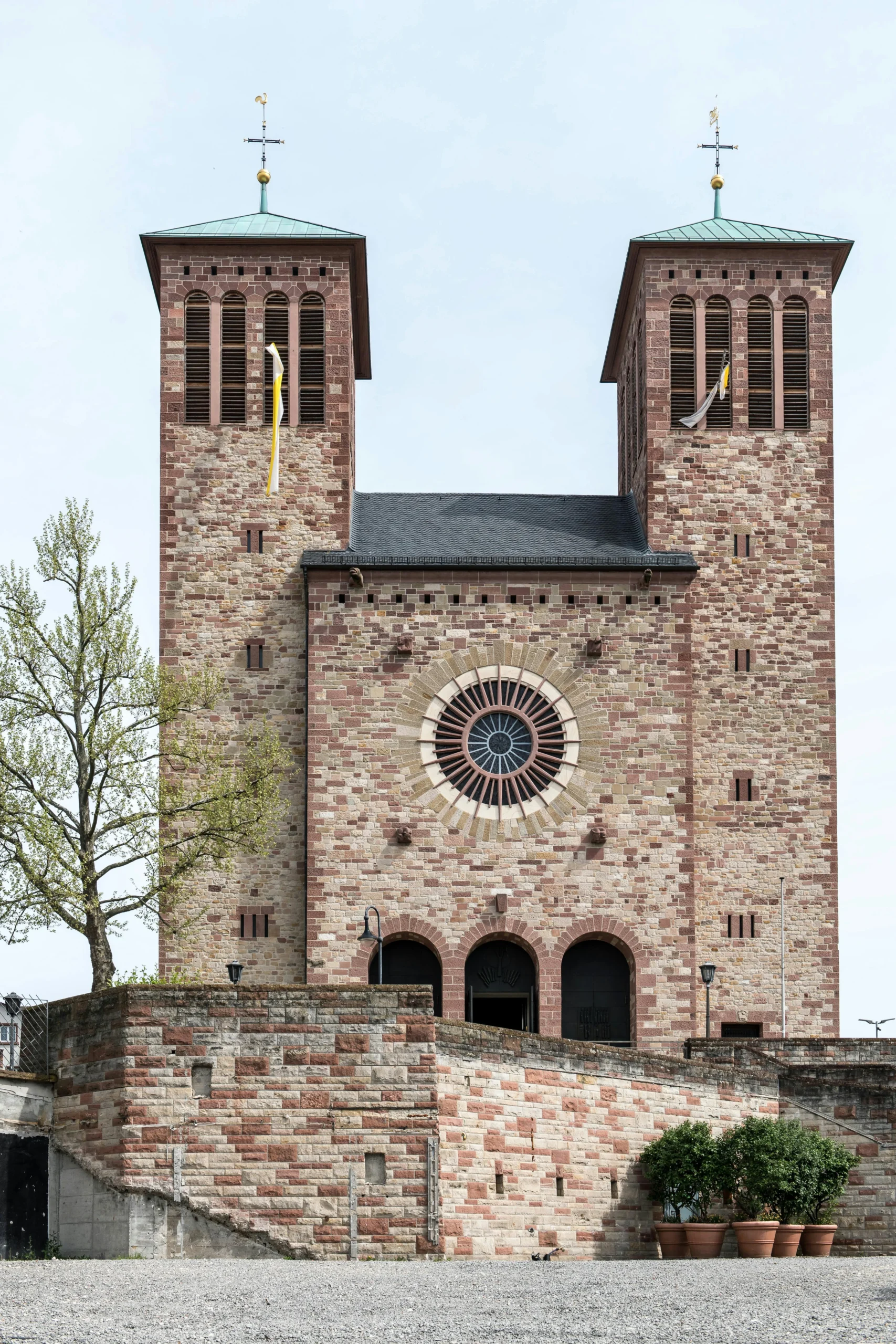 Historische Gebäude in Bensheim – von Fachwerkhäusern bis zum Schloss Auerbach. Eine Zeitreise durch die malerische Altstadt.